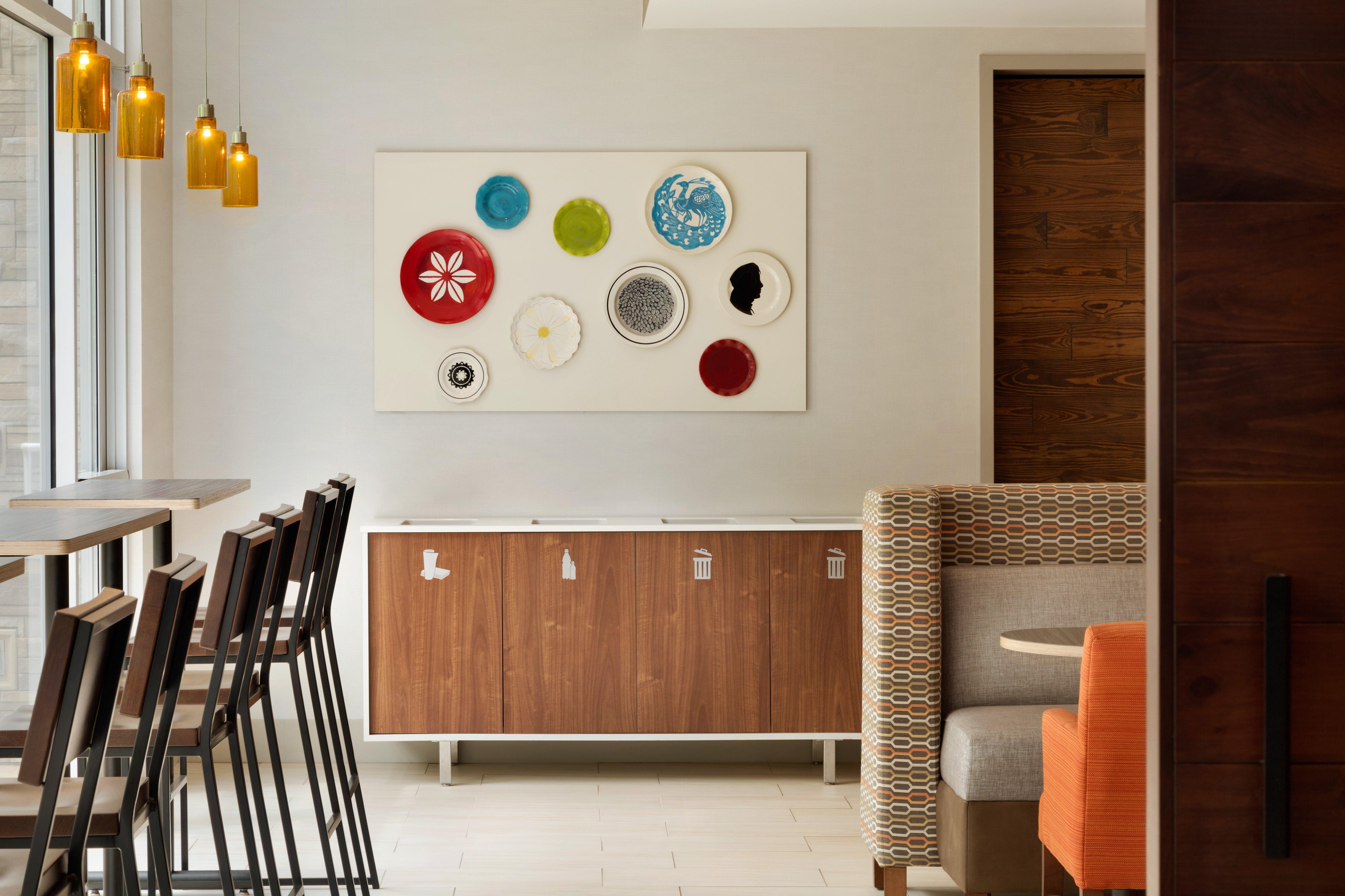 Holiday Inn Express & Suites - Brighton By Ihg Bagian luar foto