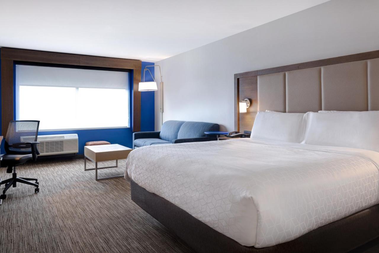 Holiday Inn Express & Suites - Brighton By Ihg Bagian luar foto